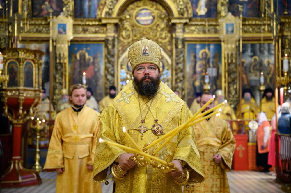 Митрополит Матфей совершил Божественную Литургию в Свято-Троицком кафедральном соборе города Пскова