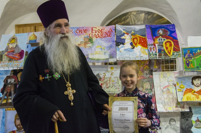 Конкурс детского рисунка "Александр Невский- герой на все времена"