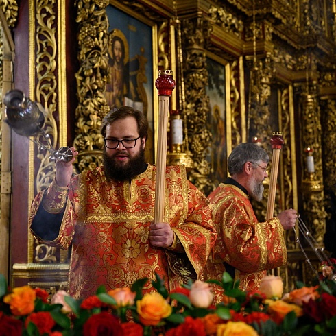 В праздник Светлого Христова Воскресения митрополит Арсений совершил Пасхальное богослужение