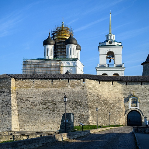 В Великую Среду митрополит Матфей совершил Литургию Преждеосвященных Даров в кафедральном соборе