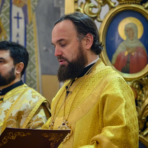 Митрополит Арсений совершил Божественную Литургию в Свято-Троицком кафедральном соборе в Прощеное воскресение
