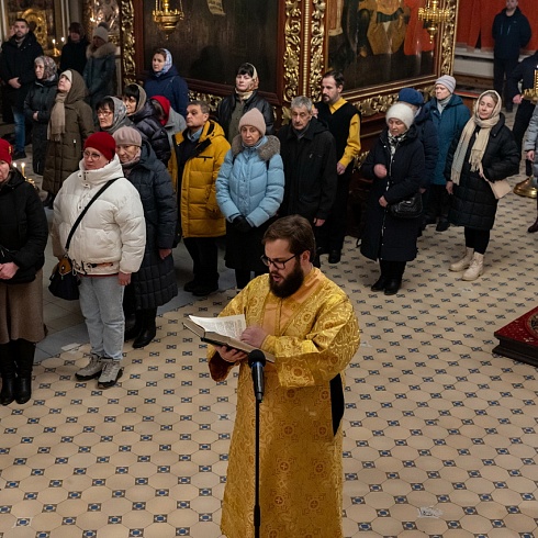 В престольный праздник, день памяти благоверного князя Всеволода-Гавриила, митрополит Арсений совершил торжественные богослужения в Свято-Троицком кафедральном соборе г. Пскова