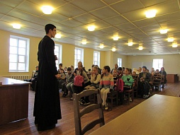 Первые занятия прошли 22 сентября в Воскресной школе Троицкого собора.