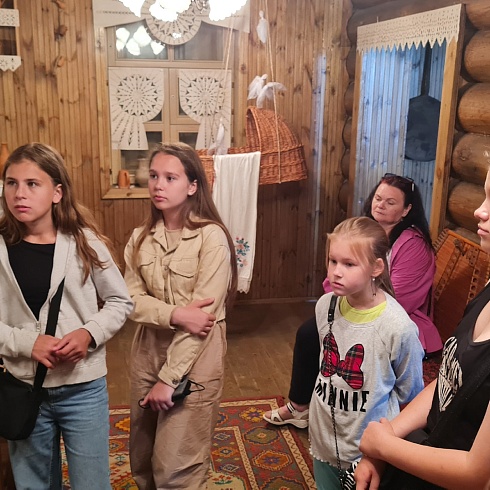 Юные и взрослые участники творческой мастерской «Истоки» Социально-культурного центра «Троицкий» приняли участие в XXXIІ Международном фестивале искусств ”Славянский базар в Витебске“
