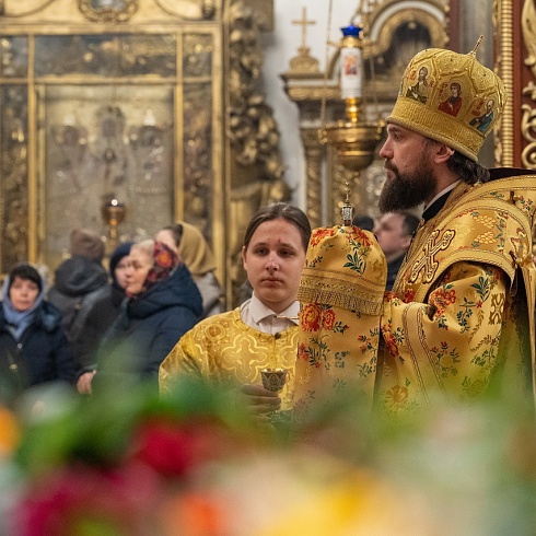 В престольный праздник, день памяти благоверного князя Всеволода-Гавриила, митрополит Арсений совершил торжественные богослужения в Свято-Троицком кафедральном соборе г. Пскова