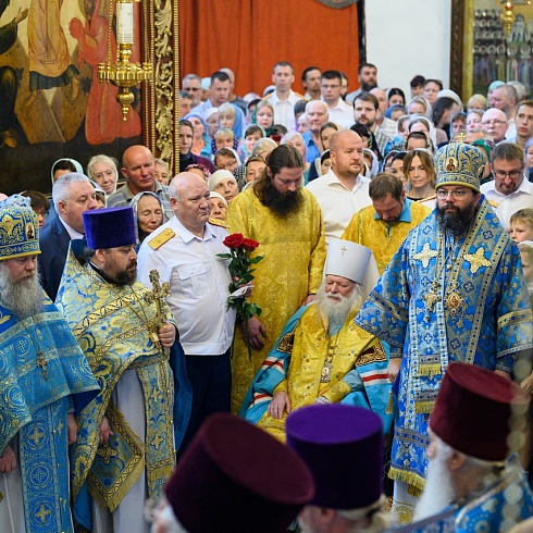 В Псковскую епархию прибыла чудотворная Казанская икона Божией Матери