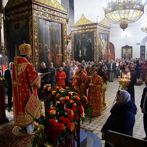 В праздник Светлого Христова Воскресения митрополит Арсений совершил Пасхальное богослужение