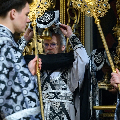 Митрополит Матфей совершил Литургию Преждеосвященных Даров в Свято-Троицком кафедральном соборе