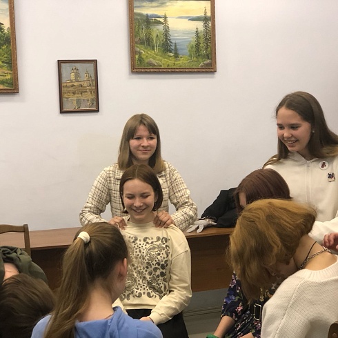 Новое занятие в Подростковом клубе "Троицкий" - новая тема для беседы