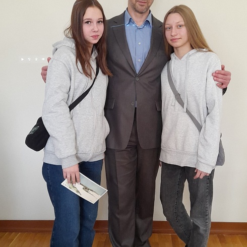 "Друзья мои, прекрасен наш союз!"