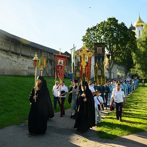 В Псковскую епархию прибыла чудотворная Казанская икона Божией Матери