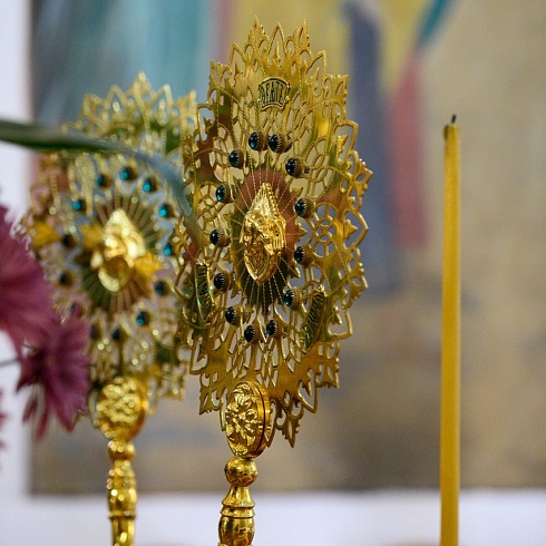 В праздник Светлого Христова Воскресения митрополит Матфей совершил Пасхальное богослужение в Троицком соборе города Пскова