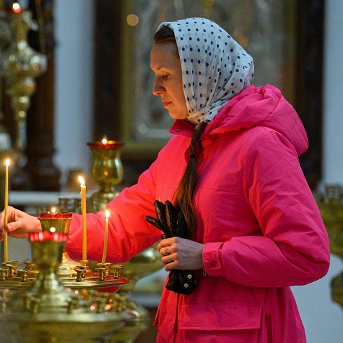 Митрополит Матфей совершил Литургию Преждеосвященных Даров в Свято-Троицком кафедральном соборе