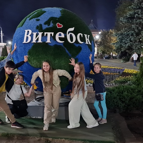 Юные и взрослые участники творческой мастерской «Истоки» Социально-культурного центра «Троицкий» приняли участие в XXXIІ Международном фестивале искусств ”Славянский базар в Витебске“
