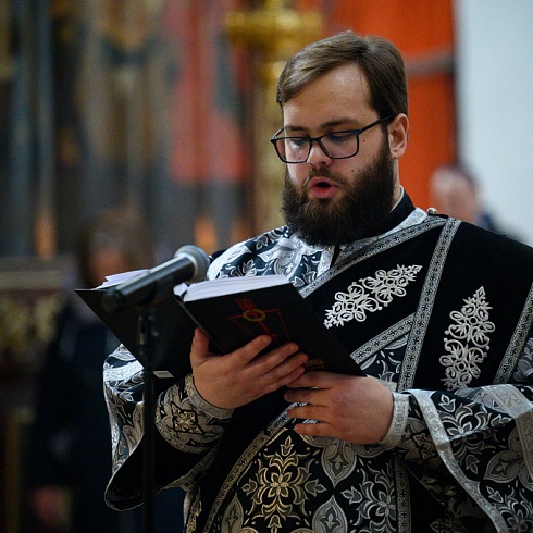 Митрополит Матфей совершил Литургию Преждеосвященных Даров в Свято-Троицком кафедральном соборе