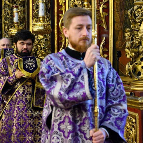 В Неделю Торжества Православия митрополит Матфей совершил праздничное богослужение в Свято-Троицком кафедральном соборе