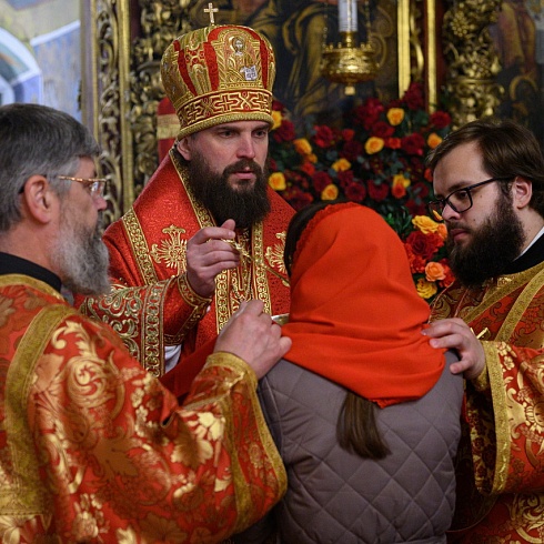 В праздник Светлого Христова Воскресения митрополит Арсений совершил Пасхальное богослужение