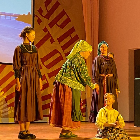 Творческая мастерская "Истоки" СКЦ "Троицкий" побывала на форуме в Печорах