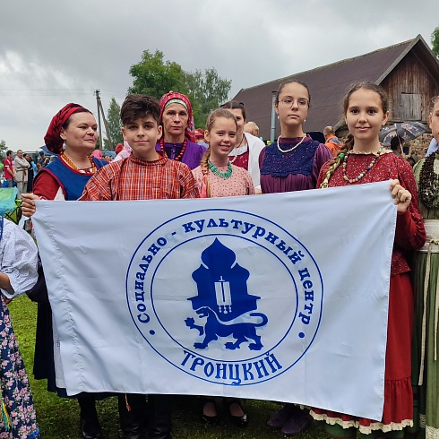 Творческая мастерская «Истоки» социально-культурного центра «Троицкий» выступила на фестивале народа сето «Сетомаа. Семейные встречи» 