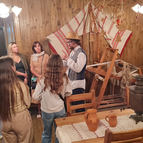 Юные и взрослые участники творческой мастерской «Истоки» Социально-культурного центра «Троицкий» приняли участие в XXXIІ Международном фестивале искусств ”Славянский базар в Витебске“