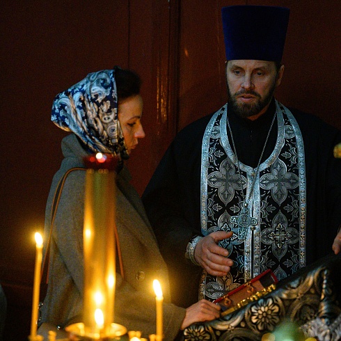 В Великую Среду митрополит Матфей совершил Литургию Преждеосвященных Даров в кафедральном соборе