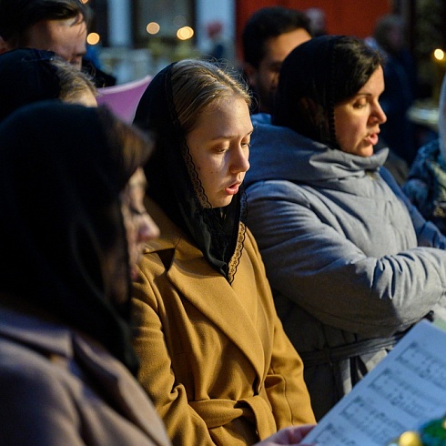 Митрополит Матфей совершил Литургию Преждеосвященных Даров в Свято-Троицком кафедральном соборе