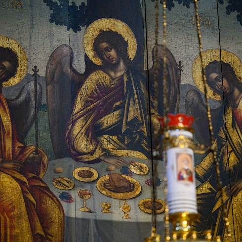 В Великую Среду митрополит Матфей совершил Литургию Преждеосвященных Даров в кафедральном соборе