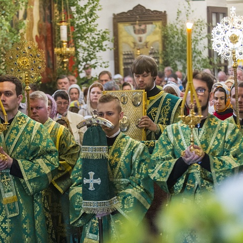 Праздник Святой Троицы отметили в Пскове. ФОТО