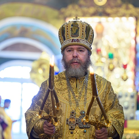 Прощальную Литургию в Свято-Троицком кафедральном соборе города Пскова совершил митрополит Симферопольский и Крымский Тихон