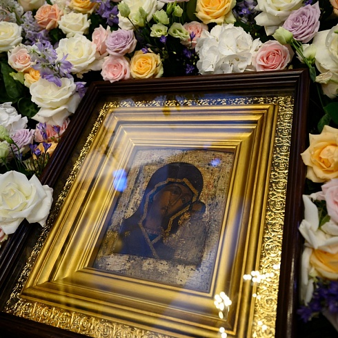 В Псковскую епархию прибыла чудотворная Казанская икона Божией Матери