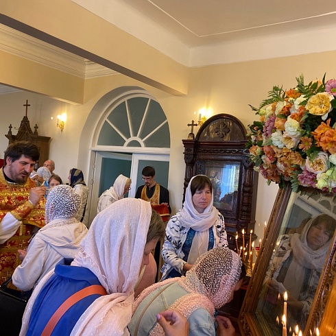 Престольное торжество молитвенно отметили на подворье Свято-Троицкого кафедрального собора